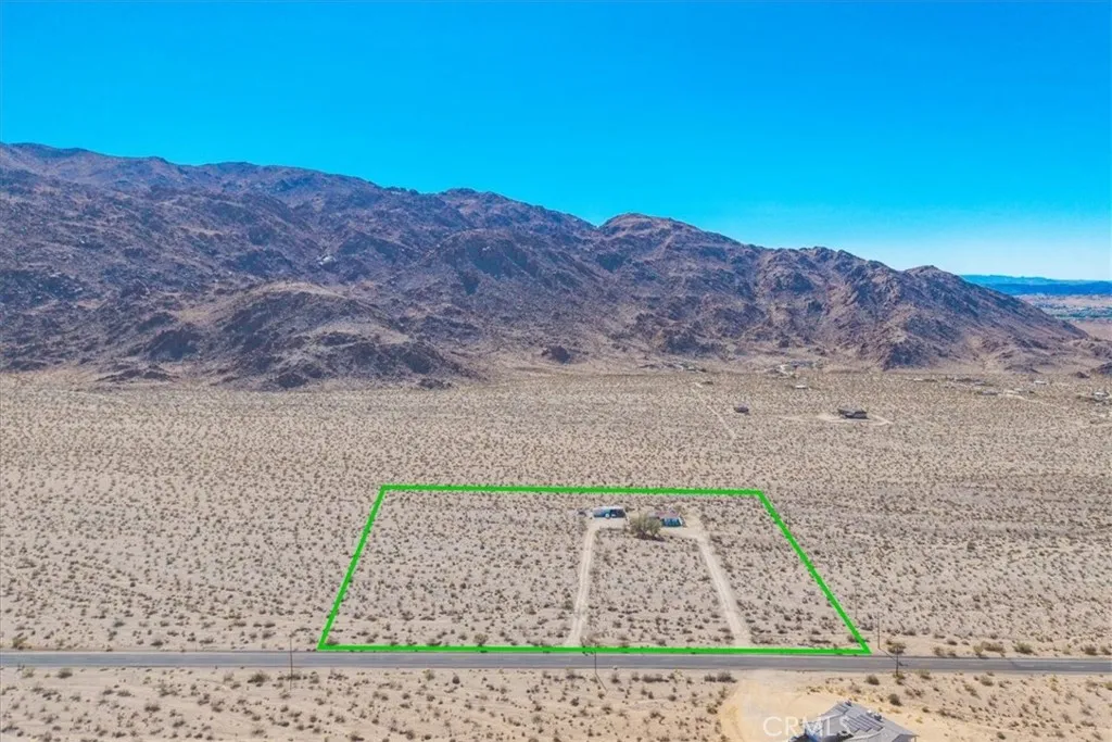 8138 Utah Trail, 29 Palms, California 92277 home-pic-17